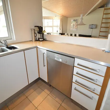 Сasa de vacaciones Three-bedroom Holiday In
