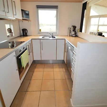 Prázdninový dům Three-bedroom Holiday In Rødby