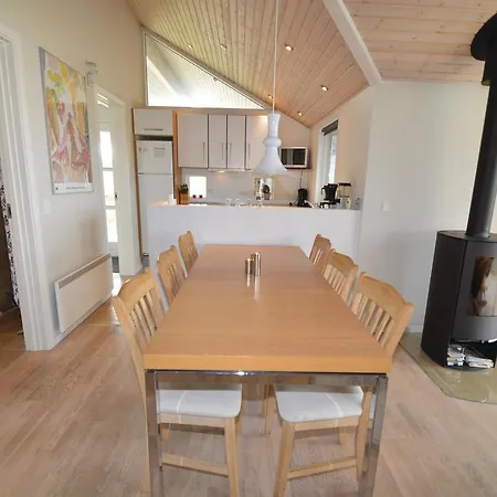 Three-bedroom Holiday In Сasa de vacaciones Rødby